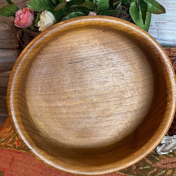 Round teak wooden bowl - Picture 3 of 4